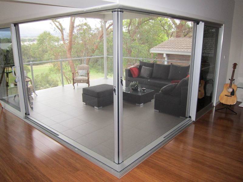 Freedom Retractable Screens South Coast Of NSW - Fly Screen & Retractable  Insect Screen Suppliers - HomeImprovement2day